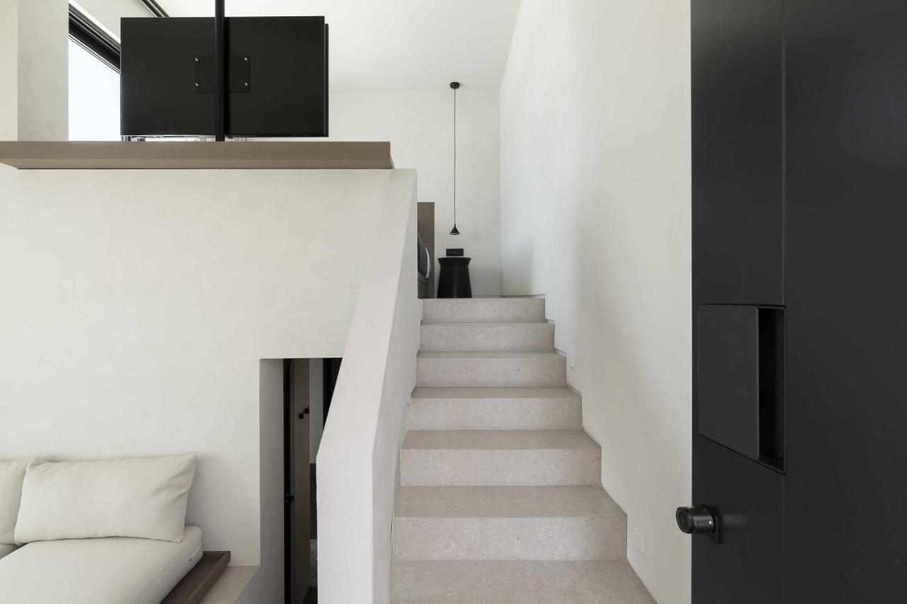 Cubic Mykonos Seafront Design Suites Ornos  Exterior foto