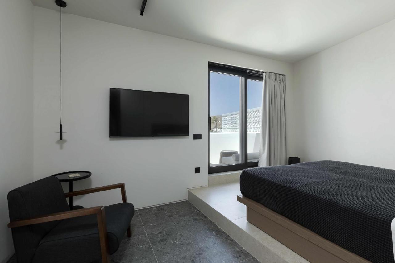Cubic Mykonos Seafront Design Suites Ornos  Exterior foto