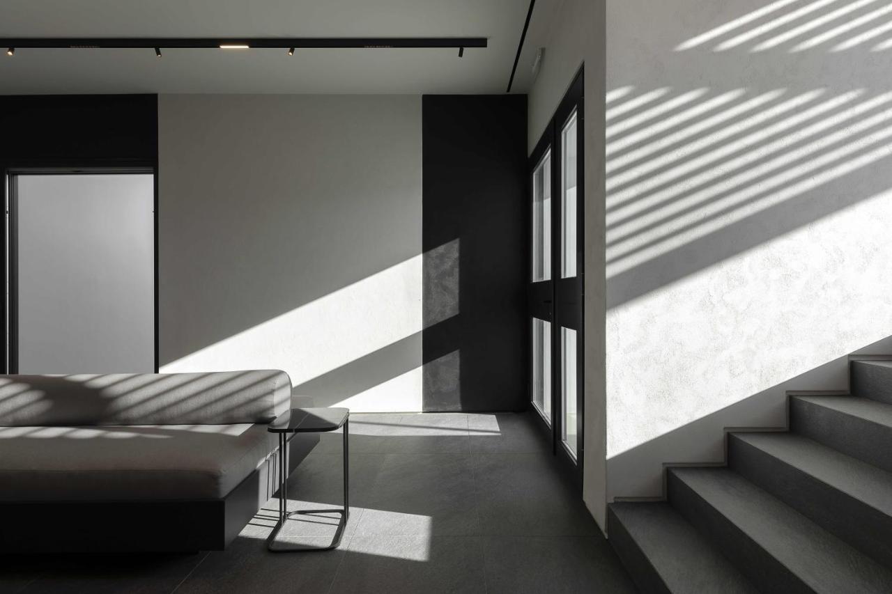 Cubic Mykonos Seafront Design Suites Ornos  Exterior foto