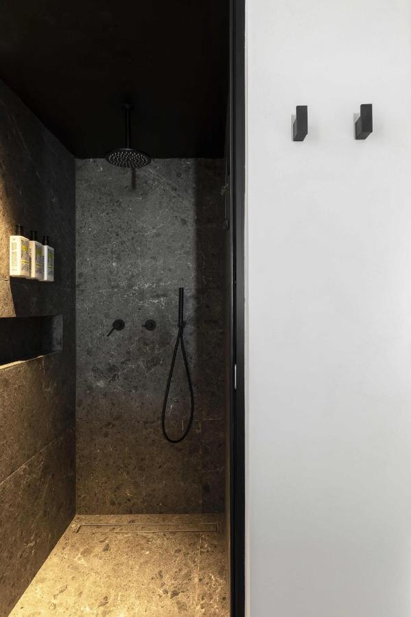 Cubic Mykonos Seafront Design Suites Ornos  Exterior foto