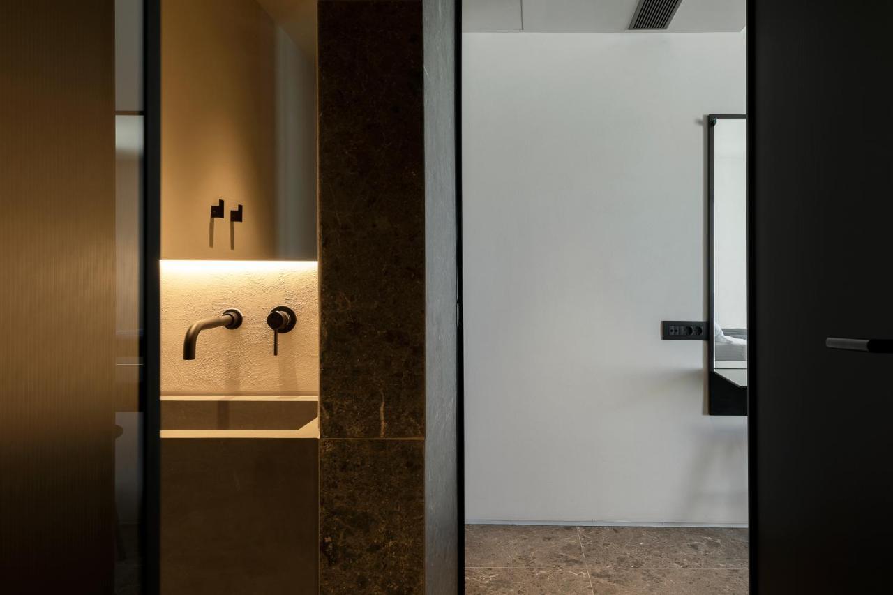 Cubic Mykonos Seafront Design Suites Ornos  Exterior foto