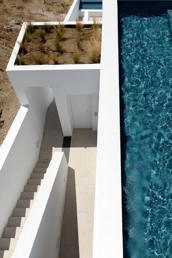 Cubic Mykonos Seafront Design Suites Ornos  Exterior foto